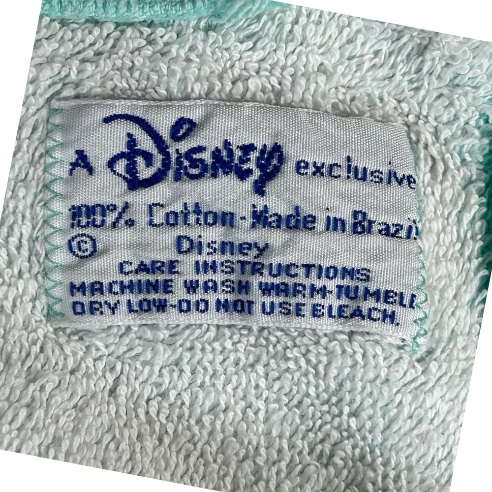 Vintage Disney Aladdin and Princess Jasmine Beach Towel Teal Orange Graphic 90s